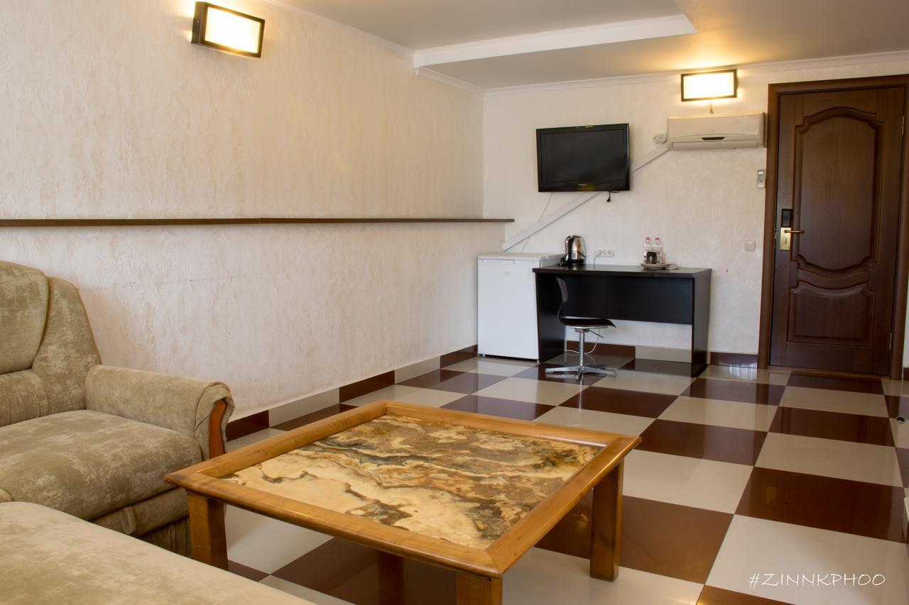 Kedem Hotel Lipiny Esterno foto