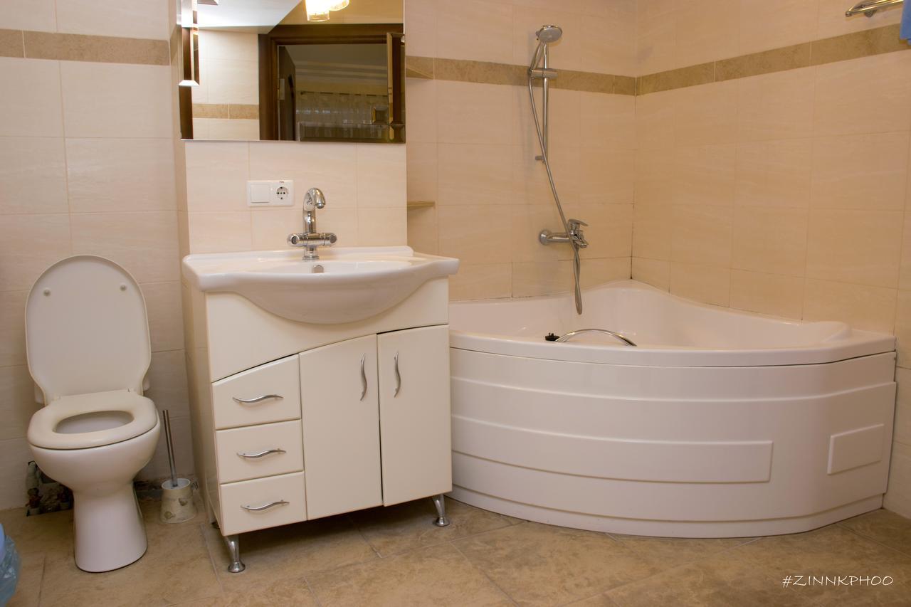Kedem Hotel Lipiny Esterno foto