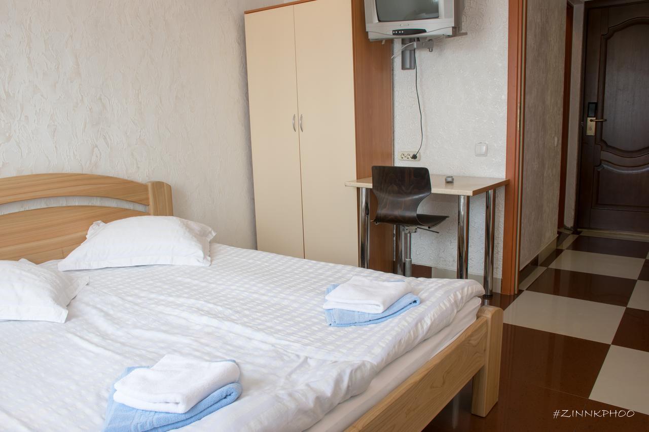 Kedem Hotel Lipiny Esterno foto